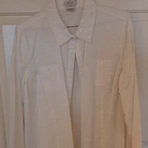🌟3 for $21🌟 Women's VanvHeusen 2XL white fitted dress shirt